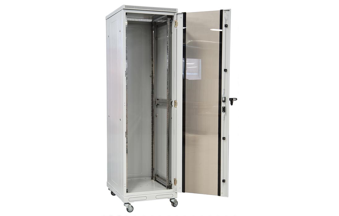 Шкаф телекоммуникационный напольный 19",18U (600x800), ШТ-НП-18U-600-800-С